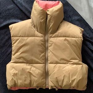 Zara Cropped Reversible Puffer Vest.